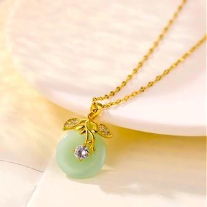 Green Jade Gemstone Necklace